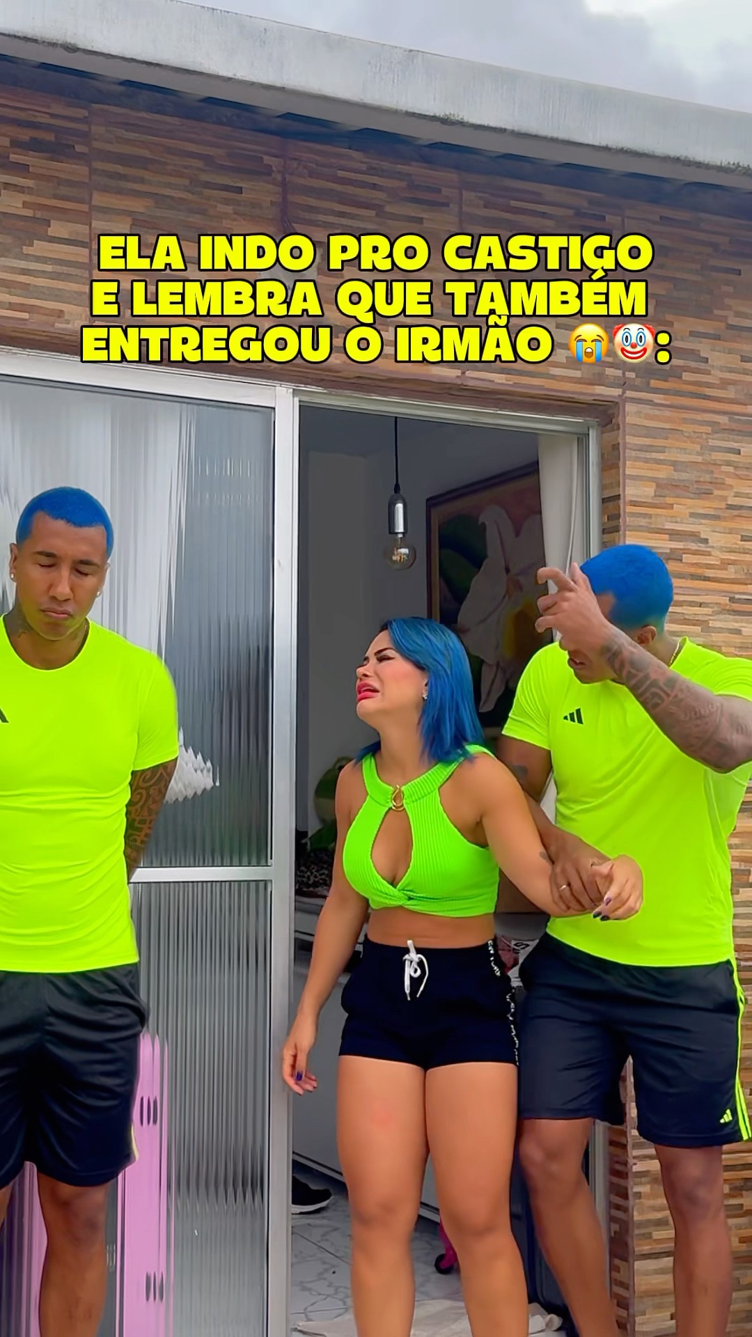 Na sua família tem X9? ​⁠@mayca.brasil #funnymemes #funny #apollosant #dublagem