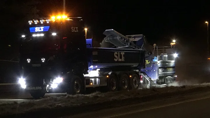 4K| Road Sweeping At Night With Scania R650 & Rasc...