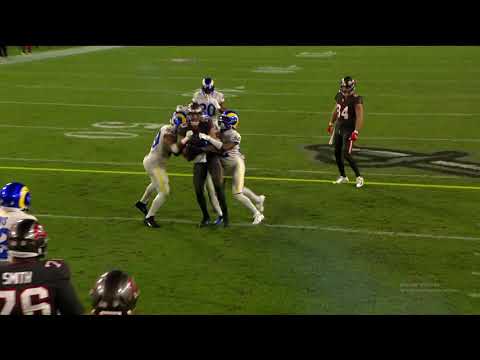Tom Brady Completes "Double Pass" After Catching His Own Pass (Week 11)