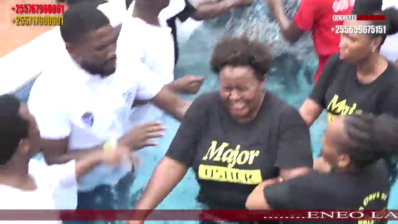 FUATILIA MTIRIRIKO MZIMA WA UBATIZO.