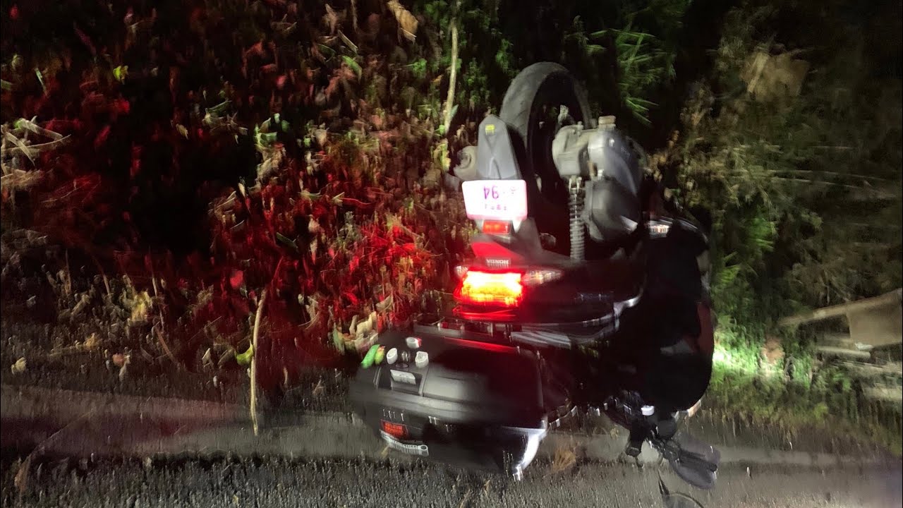 バイク事故で鎖骨骨折した際の状況記録〜PCX大破（泣）の巻〜 - YouTube