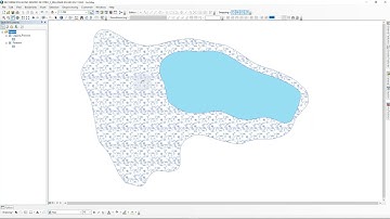RECORTAR POLIGONO POR SUPERPOSICION Y RELLENAR EN ARCGIS Y QGIS [Giseando con Davies Tantas]