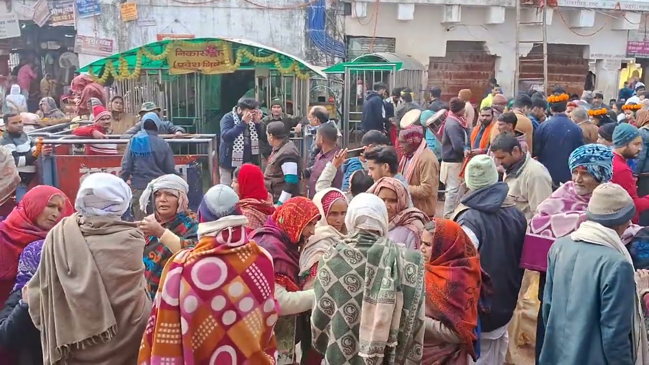 बेधनाथ धाम देवघर मंदिर में बिदेशी लड़की ने अलग तरीके से पूजा किया देखिए। #babadhaam #bolbam #deoghar