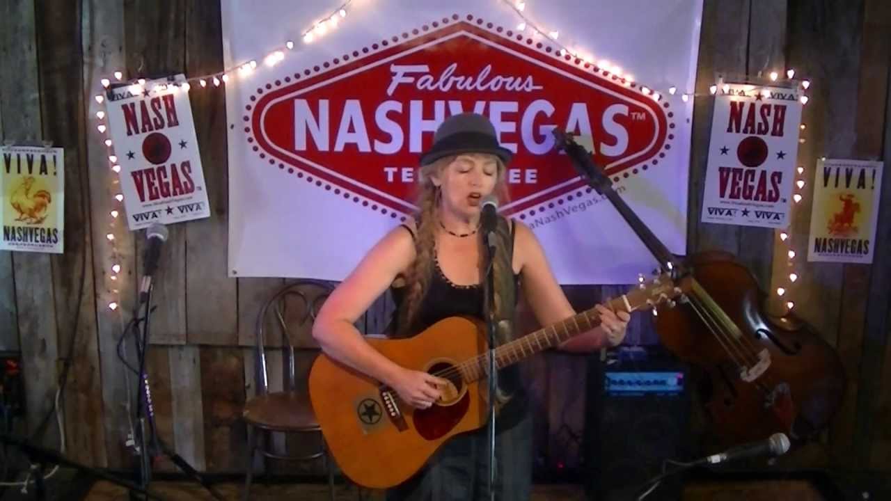 americana salon Anne McCue: 