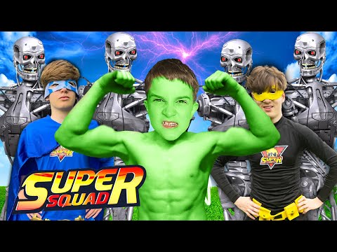 Superheroes VS Killer Robots - Super Squad Ep 9