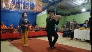 Belajar gedog tayub bersama Trisno Budoyo Genuk Etan