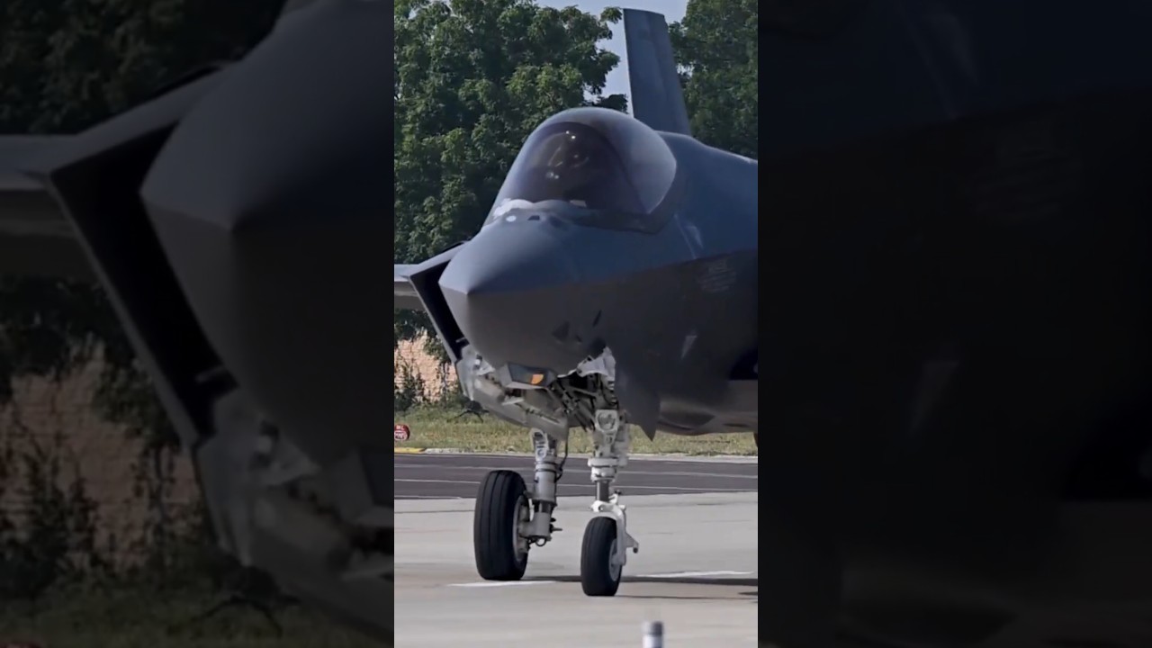 F-35A Lightning II | Takeoff and Landing