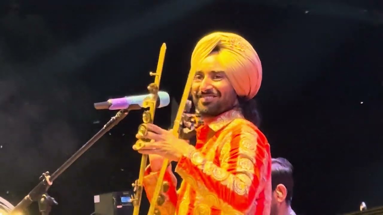 Satinder Sartaaj Live | What A performance | bolliyan