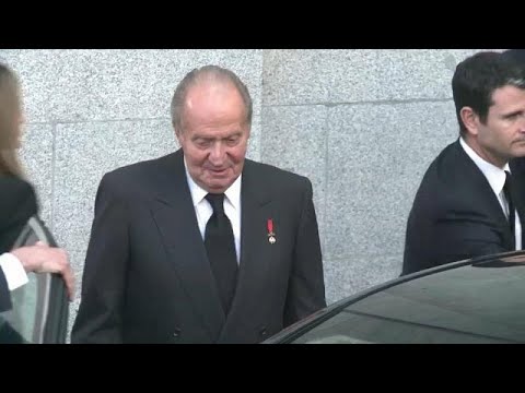 Videó: Spanyol király egy ajtóval összetörte arcát