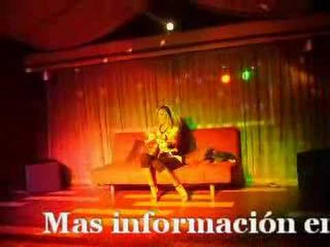 Show Time Cristina Aguilera