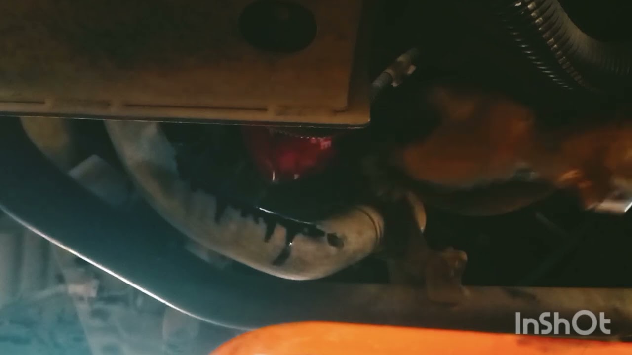 Mahindra Maximo engine oil service എൻജിൻ ഓയിൽ എങ്ങനെ മാറാം ശ്രദ്ധിക്കേണ്ട കാര്യങ്ങൾ