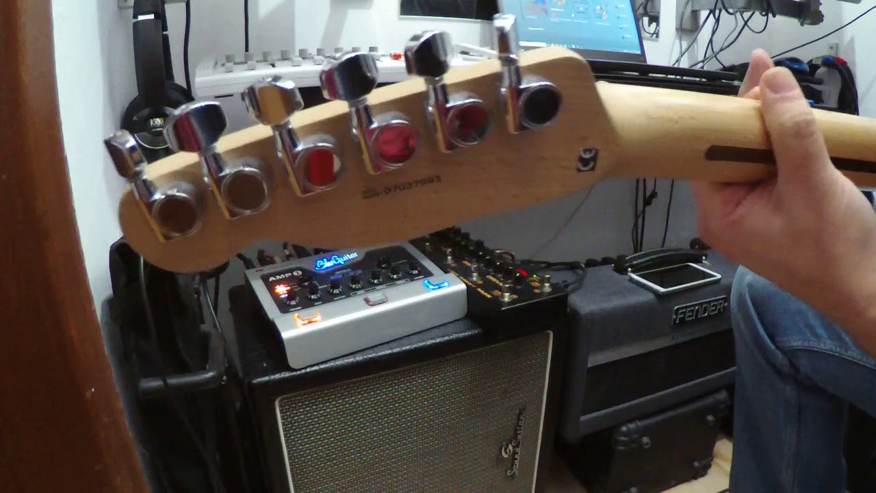 Fender Bassbreaker 15 vs BluGuitar Amp1 YouTube