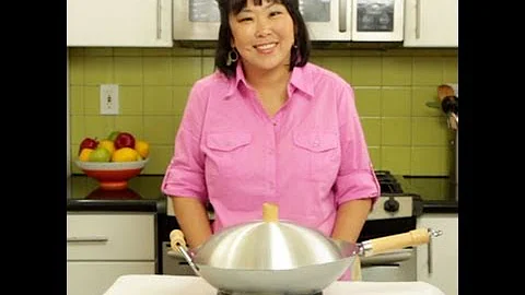 How to Clean and Store your Wok Properly