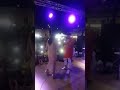 Daniele De Martino e Noemi Mesto si baciano a Catania mentre cantano Te prego chiammame