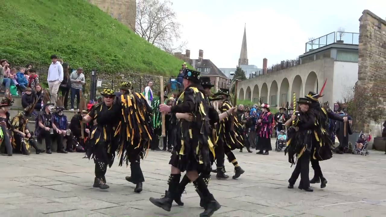 Wreckers Border Morris dance "Bal Maidens" at Folk Weekend: Oxford 2023