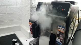 Philips 3300 Kahve Maki̇nesi̇nde Latte Kahve Hazirlama