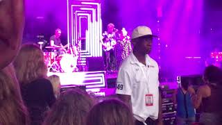 Fitz And The Tantrums - Out of My League (Live at the Shoreline Amphitheater)