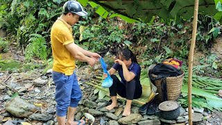 Everyday life with a temporary hut, and meeting a goodhearted guy to help | Triêu Thị Sểnh