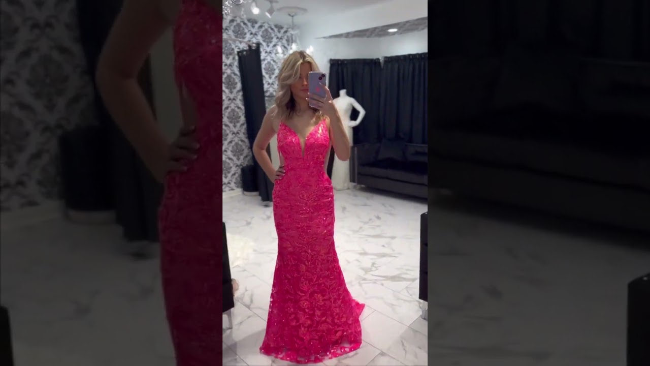 Bright Pink to brighten your day 💖✨ 