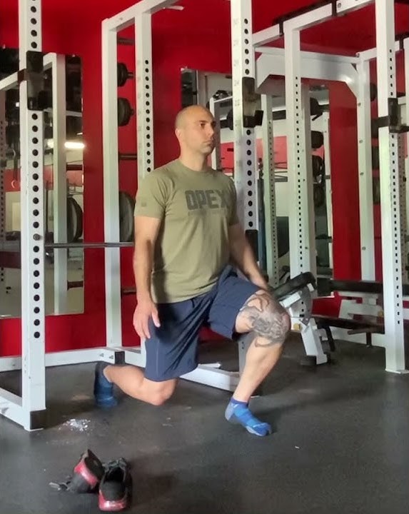 Split Squat Calf Raise ISO - YouTube
