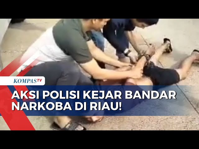 Tegang, Ini Detik-Detik Polisi Kejar Bandar Narkoba di Riau! 10 KG Sabu Disembunyikan di Bagasi class=