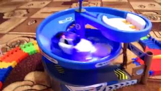 Funny cat. Flexible track "1 Toy". Гибкий трек" Полиция". Кот "Малыш против полиции. Funny cat. Flexible track "1 Toy". Гибкий трек" Полиция". Кот "Малыш против полиции.