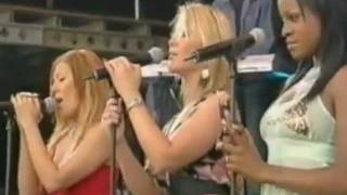 Sugababes - Round Round & Too Lost In You (Party In The Park 2004)