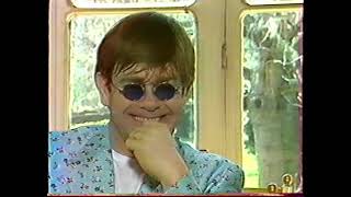 Elton John Interview + Made in England French TV screenshot 3