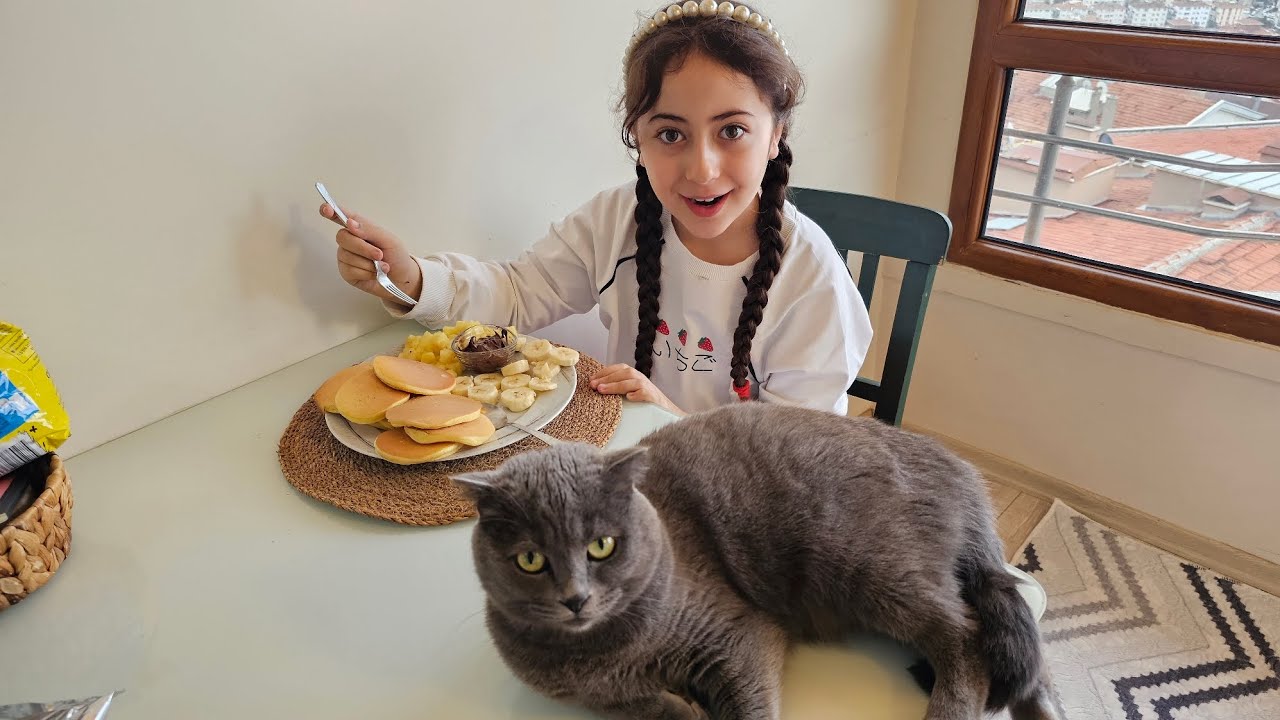 ESMA SABAH KAHVALTISI HAZIRLADI PANKEK YAPTI ANNESİNE YARDIM ETTİ ‼️
