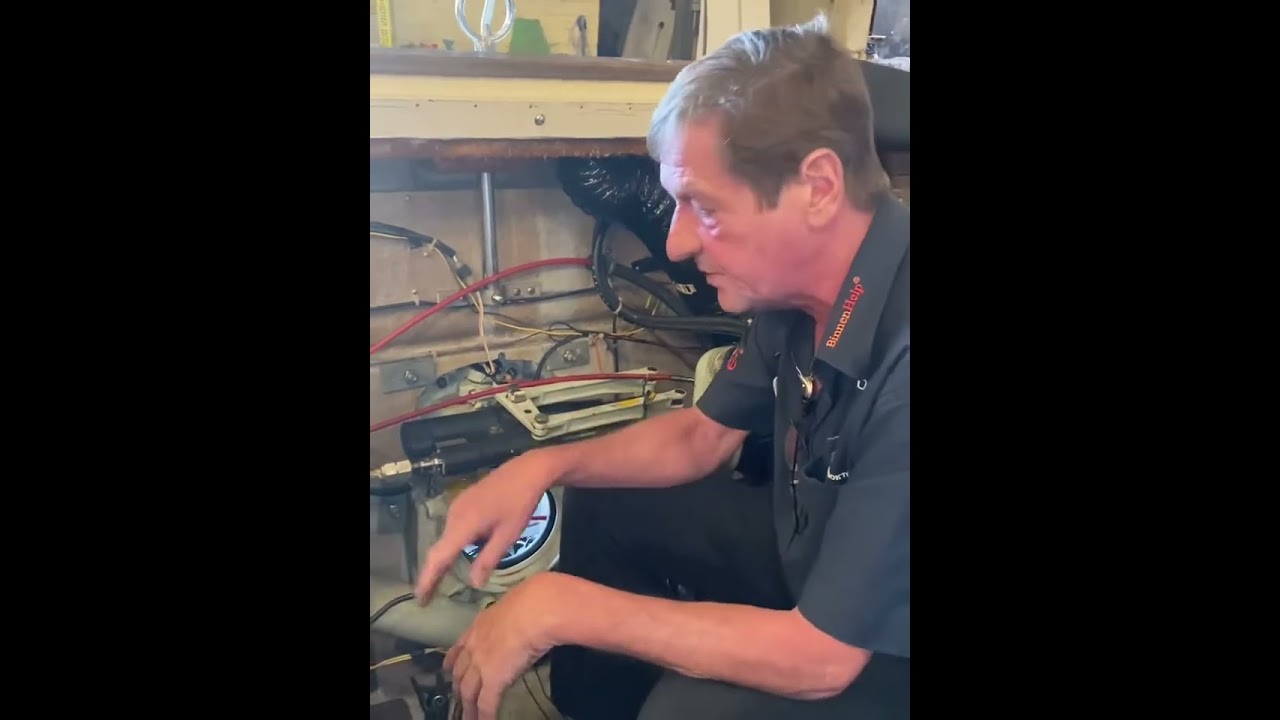 Volvo Penta Z-Antrieb: Spiel & Wassereinbruch beheben | Bootsdoktor