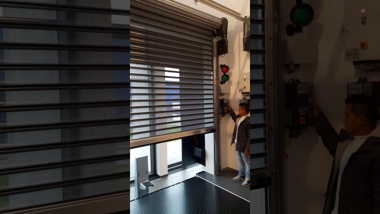 PUERTA ENROLLABLE HR 120 AERO Con automatismo WA 300