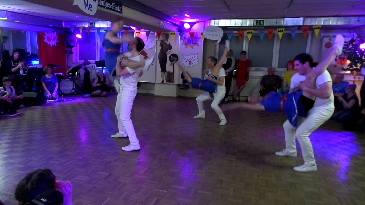 Tanzwerkstatt 2016 - Auftritt der Spinning Pumpkins - Man from Mars