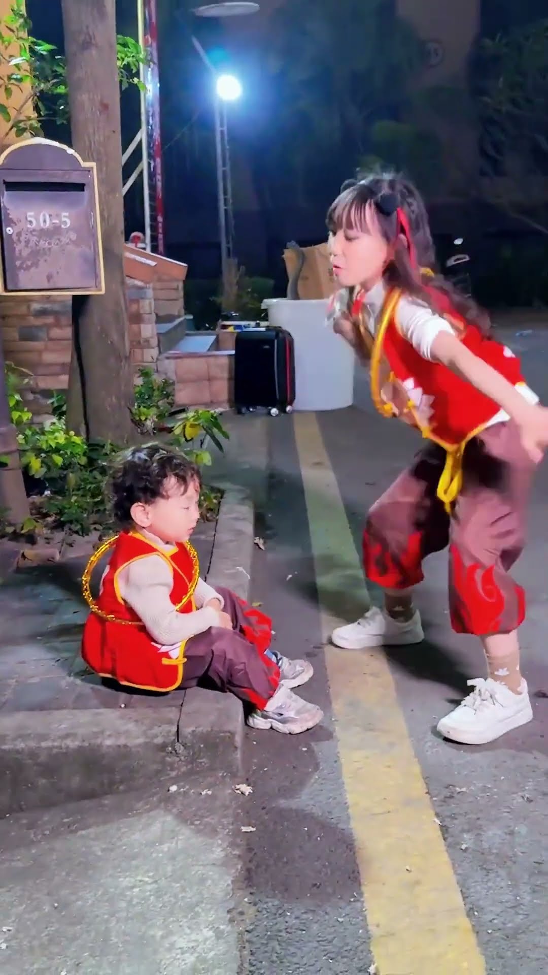 【斗罗大陆】哪吒爱跳舞！ #斗罗大陆 #唐三#小舞 #唐舞桐 #哪吒