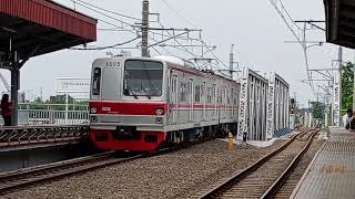東京メトロ6000系6105Fが「KAMPUNGBANDAN」駅に到着 Tokyometro Seri6000 6105F datang Stasiun Kampungbandan
