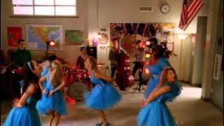 Glee- Tell Him (Performance)