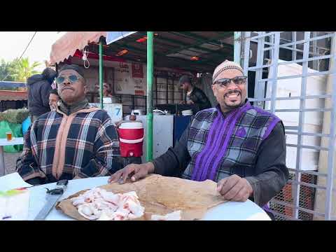 سمع أوا هذا قاليك طنجية ب مطيشة وهوا مولف هي الحريرة بدشيشة وديما الكوميك