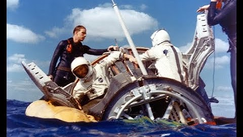 Gemini 6A Reentry and Splashdown