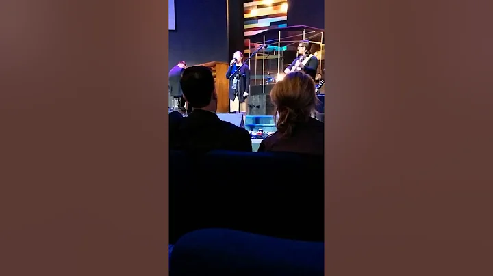 Elizabeth Tierney singing "The Lighthouse"