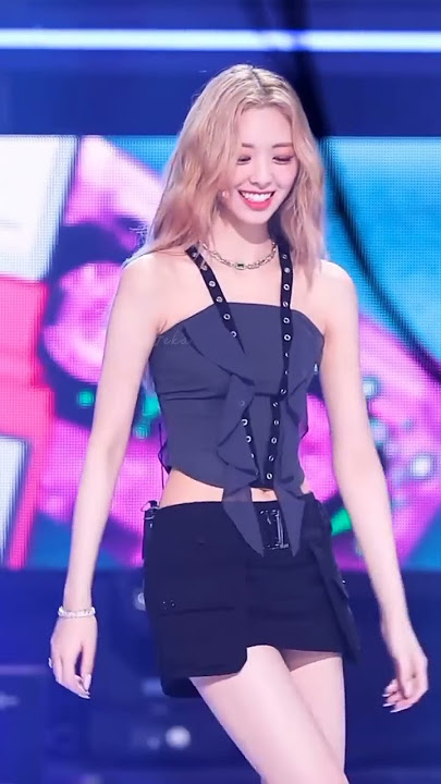 Yuna dancing to Aespa's Illusion