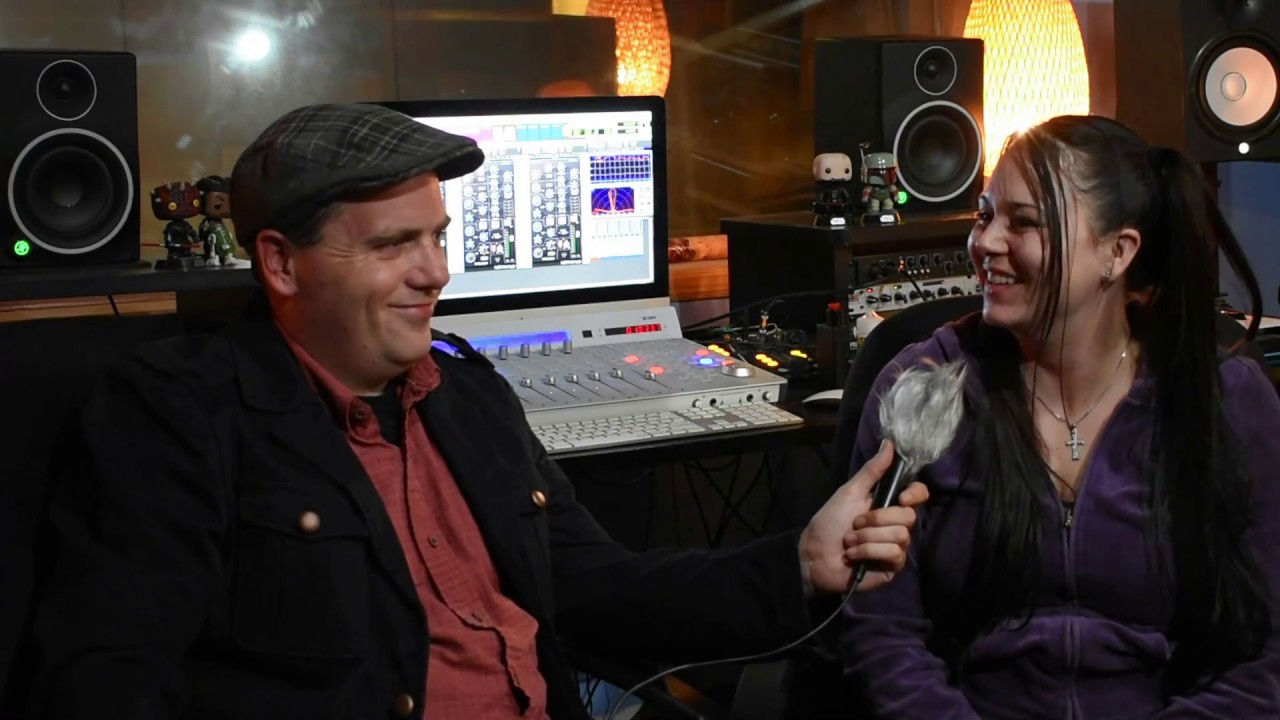 Ashley Cordelia @ LIP DRUM Studios | Voices in The Crowd