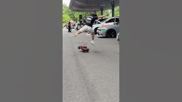 Crashing into @VigilanteGarage  corvette! Full video coming soon! #rccars #shorts #carguy