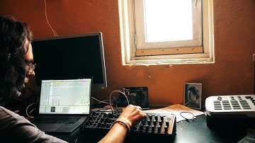 7 Rishi  * Behringer Pro-1 * Ambient *