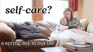 Spring Day in the Life | Mom of 3
Spring Day in the Life | Mom of 3
Hi friends! Im bringing you along with us for a day in our life - homemaking, homeschooling, and were chatting about caring for ourselves as mothers. Thanks for watching, and dont forget to subscribe!
Todays video is a collaboration with Davee Kilian!
Davees Video: https://youtu.be/D492jGtNops
Davees Channel: https://www.youtube.com/@UC25ZCkWlOMdVVyKsit4XSVA
**FREE WEBINAR FOR YOU!**
4 Productivity Secrets For Mamas of Young Children: https://tinyurl.com/3a6xz89y
**Waitlist for The Present Mama Playbook!**
https://tinyurl.com/4vssmv24
LINKS FROM TODAYS VIDEO:
Davee’s Channel: https://www.youtube.com/@UC25ZCkWlOMdVVyKsit4XSVA
Davee’s Website: https://daveekilian.com/
Davee’s Instagram: https://www.instagram.com/daveekilian/
Hoffman Academy for Piano Lessons: https://tinyurl.com/8hnekwyb
Our Family’s Spring Books Collection: https://youtu.be/wQHokBnHLhI
Energy Balls Recipe: https://tinyurl.com/zxbyk73w
Rudyard Kipling “If” Picture Book: https://amzn.to/4llpXI4
Soren’s Christian Light Math Curriculum: https://tinyurl.com/mtecnakw
All About Reading Curriculum: https://tinyurl.com/bc868vsd
All Better Bandaid Book: https://amzn.to/43IgdBr
Cajun Chicken Pasta Recipe: https://tinyurl.com/3v9rb36r
Svea’s Broom & Dustpan Set: https://amzn.to/4jmekPx
Free Webinar: Productivity Secrets For Mamas of Young Children: https://tinyurl.com/3a6xz89y
Waitlist for The Present Mama Playbook: https://tinyurl.com/4vssmv24
YOU CAN ALSO FIND ME ON:
Instagram: https://www.instagram.com/hannahbeeolson
Facebook: https://www.facebook.com/justbeeblog
My Blog (Just Bee): https://www.justbeeblog.com
Pinterest (I pin a lot of recipes): https://www.pinterest.com/hannahbeeolson
Sign Up For My Email List: https://tinyurl.com/hb6kk6a2
#slowliving #homemaking #homeschoolingmama #homeschoolmom #homeschoollife #motherhoodtips #homemaker #homeschoolmom #momof3 #stayathomemom #homemaking #homemakingwithme #motherhood #simpleliving #motherhoodsimplified #cozyvlog #cozybaking
MORE LINKS FOR YOU:
Shop Our Family’s Library Here! https://www.justbeeblog.com/shop-books/
Free Webinar: Productivity Secrets for Mamas of Young Children: http://tinyurl.com/3ymd294j
Where I get my music for YouTube: https://bit.ly/39YMbxn
The Whole Food Nutrition Supplements I Take Every Day: https://shopneolife.com/hannaholson
Waitlist for The Present Mama Playbook: https://tinyurl.com/345hrmyr
Get 10% off a Yoto Player (a purchase of $69.99 or more)! https://tinyurl.com/s5w59386
My FAVORITE Sleepy Lotion (for Kids & Adults)! CODE: HANNAH11431 for $5 off! https://tinyurl.com/46j4m3m4
How I Curl My Hair Every Day: https://amzn.to/3BjkleW
Perfect Brand Gelatin & Collagen (use code HANNAHBEE for 10% off!): https://tinyurl.com/4367zdrs
The Elderberry Syrup Kit We Love: https://tinyurl.com/4zxdc3xn
Our Kids Zipper Bedding (get $50 off your 1st purchase w/ this link): https://prz.io/EDGnDAGuK
Our Favorite Kids Pajamas (Get 20% off your 1st purchase of $75 w/ this link) https://fbuy.io/burtsbaby/hannah55
My Peaceful Spotify Playlist: https://spoti.fi/3jKClE3
FTC DISCLAIMER: Some links I share are affiliate or referral links, which means I may earn a small commission. All opinions are my own. This video is not sponsored. This video is not for kids. If you do use my links, thank you - I appreciate you supporting me, and my channel! Spring Day in the Life | Mom of 3