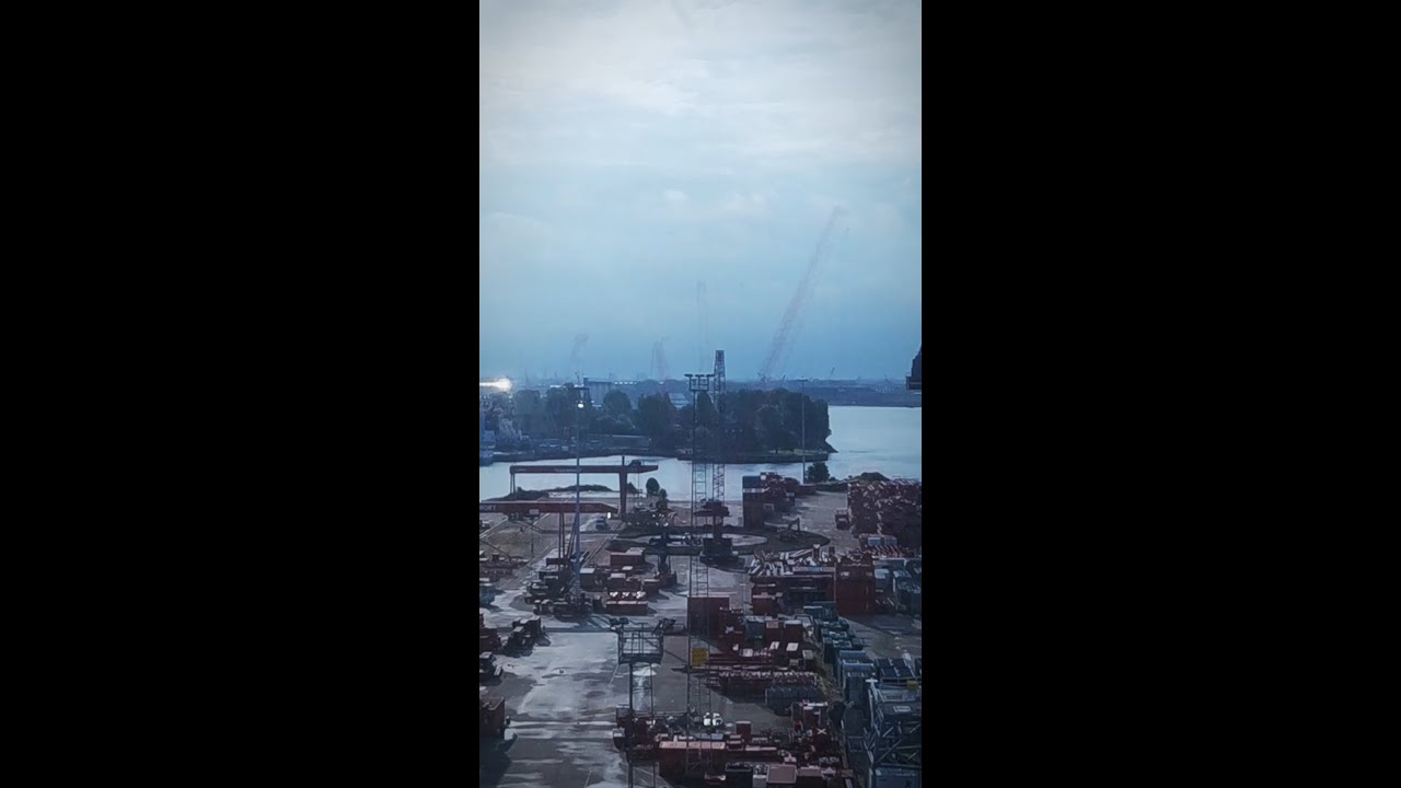 🌍 Powering the Future with Large Ring Cranes 🌍 (1/3)