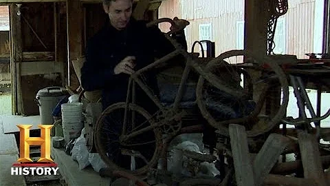 American Pickers: Mike And Frank Pick Through A Barn | History