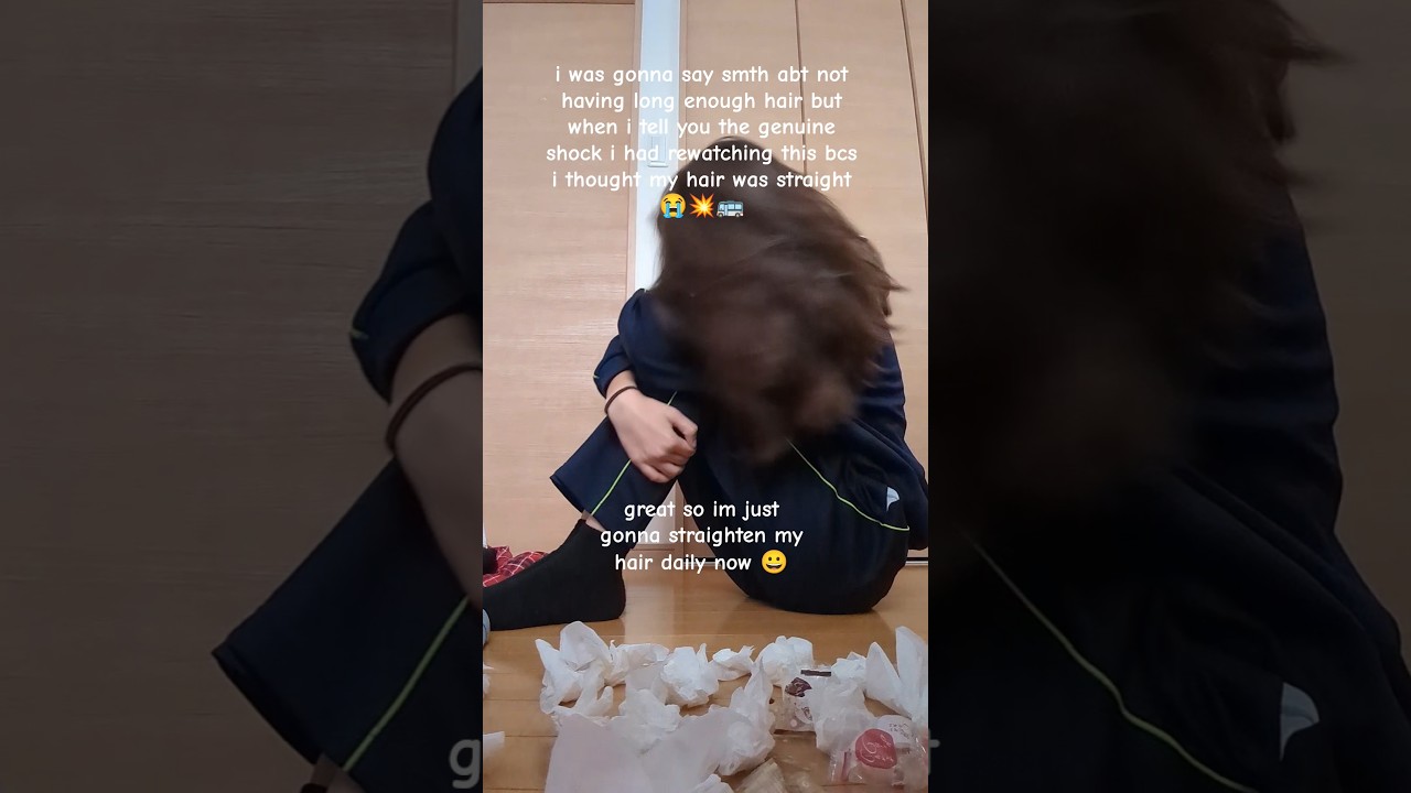 I forgot to move the tissues mb || in my Japanese gym uniform 😃