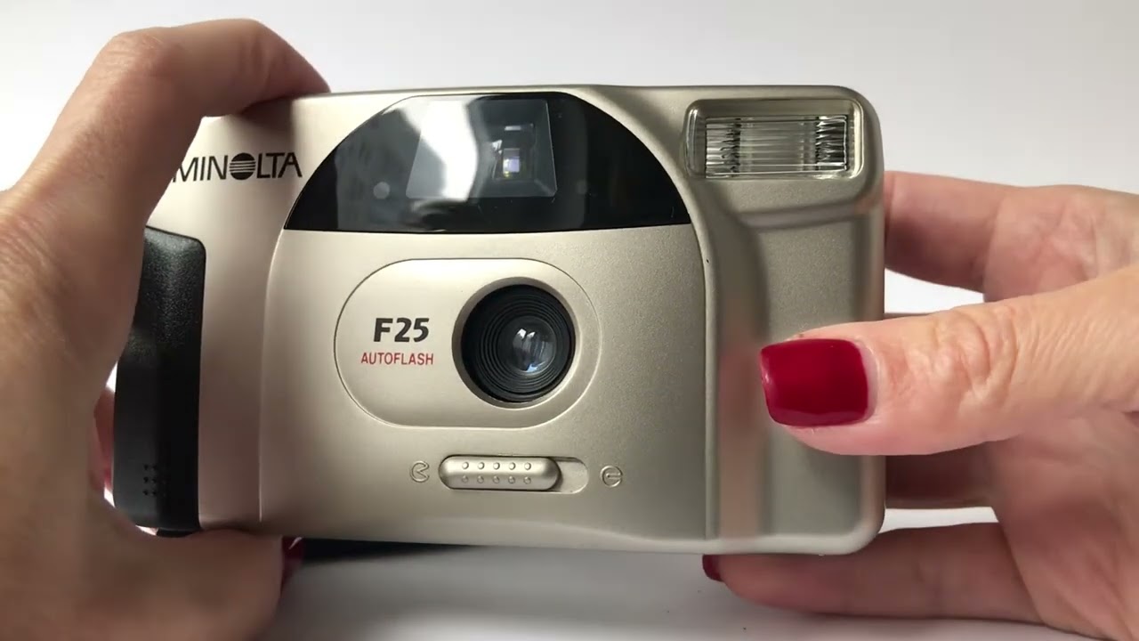 35mm film camera Minolta F25 Auto Flash - YouTube