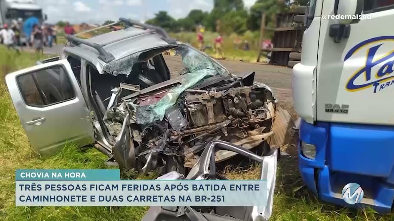 Dois homens ficam feridos em acidente entre carro e carreta na BR-251