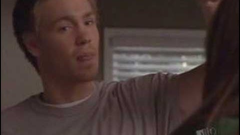 OTH 1x22 Naley: "We got married last night!"