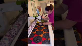 Quilting Therapy with my Handi Quilter #quilter #handiquilter #shorts